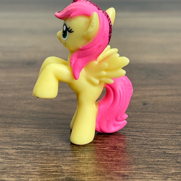 2010 MY LITTLE PONY Blind Bag Wave 15 Glitter FLUTTERSHY Figure 2"  Cake Topper - Picture 5 of 8